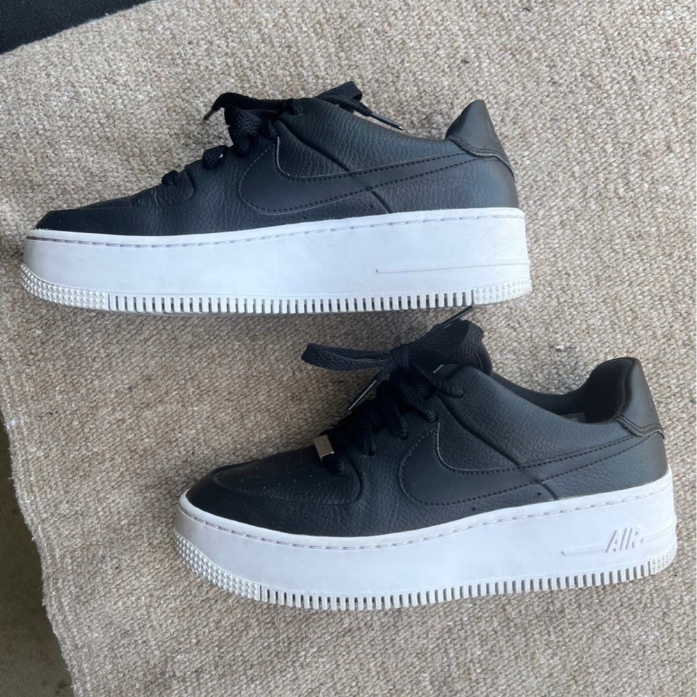 Nike AF1 Sage Low Black leather